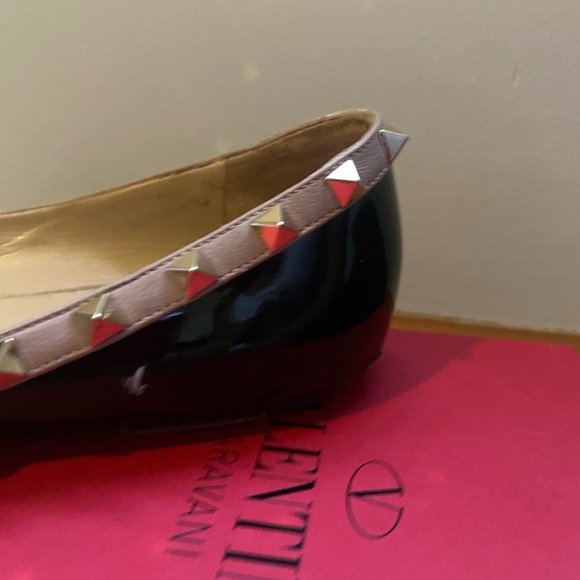 Valentino Garavani Rockstud Pointed Toe Ballerina Flat - Picture 7 of 13